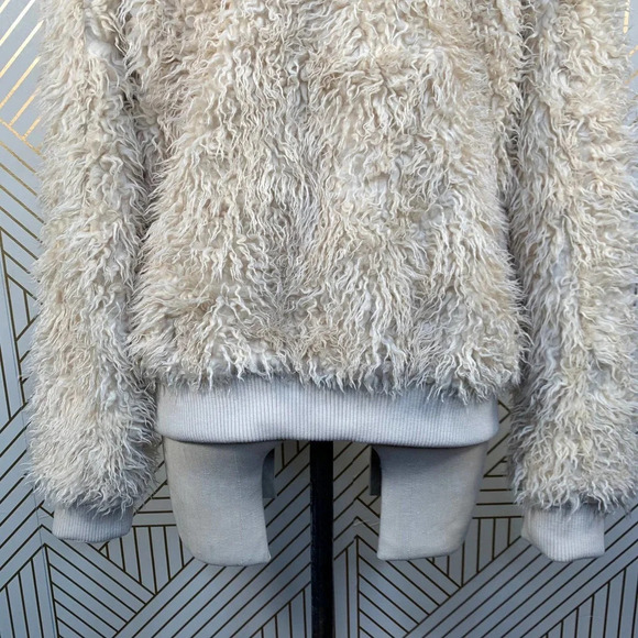 Chaser Faux Fur Lamby‎ Bomber Jacket in Cream - Picture 10 of 12